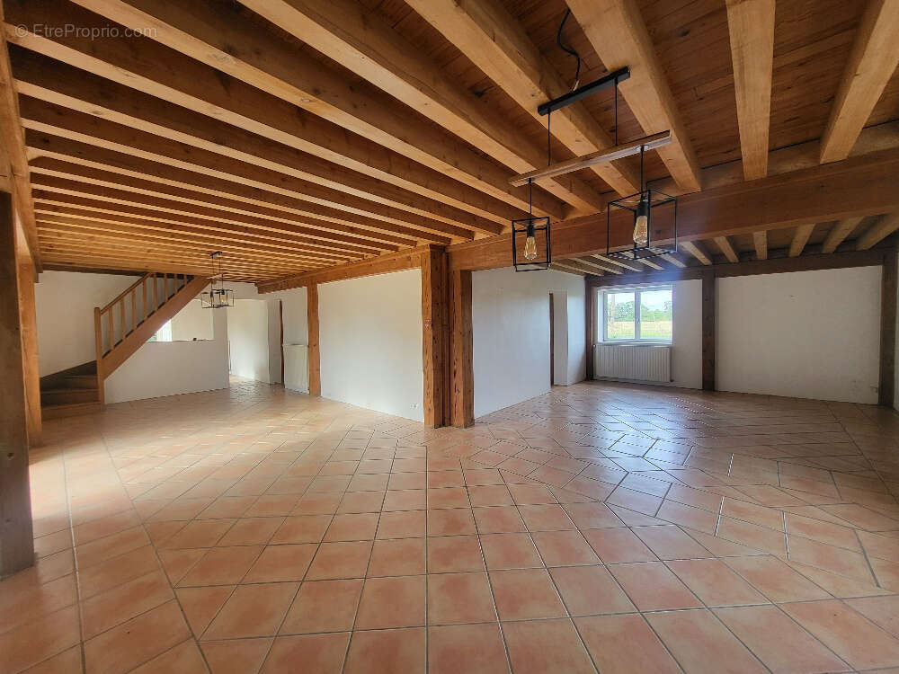 Maison à VILLARS-LES-DOMBES