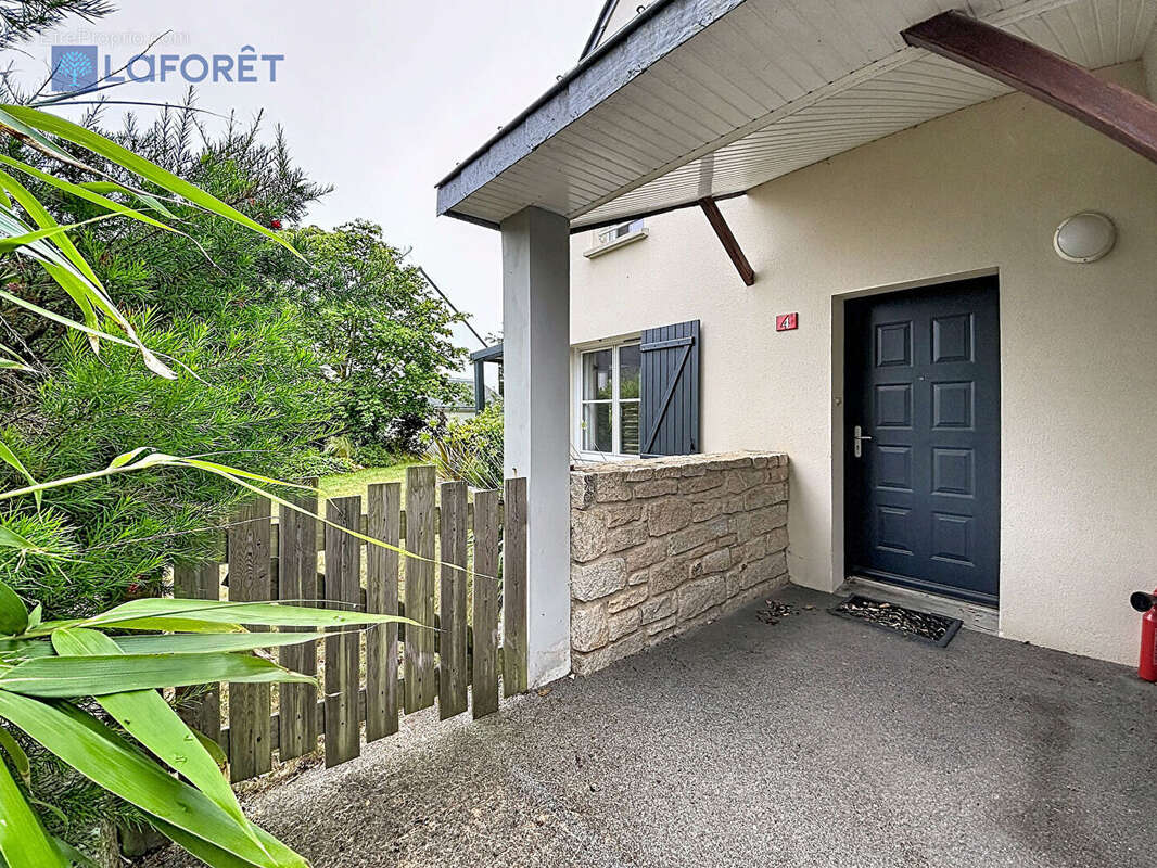 A VENDRE GUIDEL ? Belle maison familiale de 5 chambres avec jardin paysagé - photo 5
