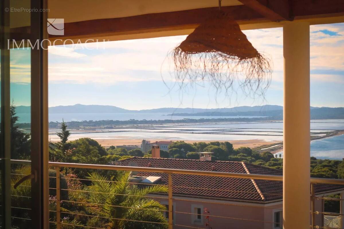 Maison à HYERES
