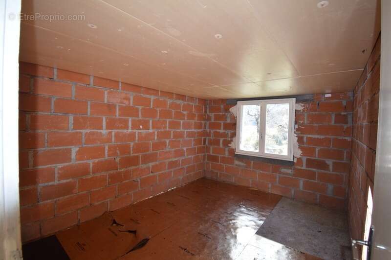 Maison à TOUR-DE-FAURE