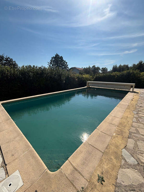 Toulon, Bas Faron : Maison traditionnelle avec piscine, Vue mer et grand terrain - photo 17