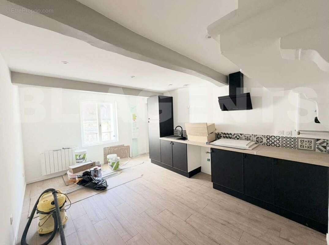 Messenger_creation_13C3C067-B5B4-4D94-A4E0-CBA2A5FD5B06 - Appartement à DIEPPE