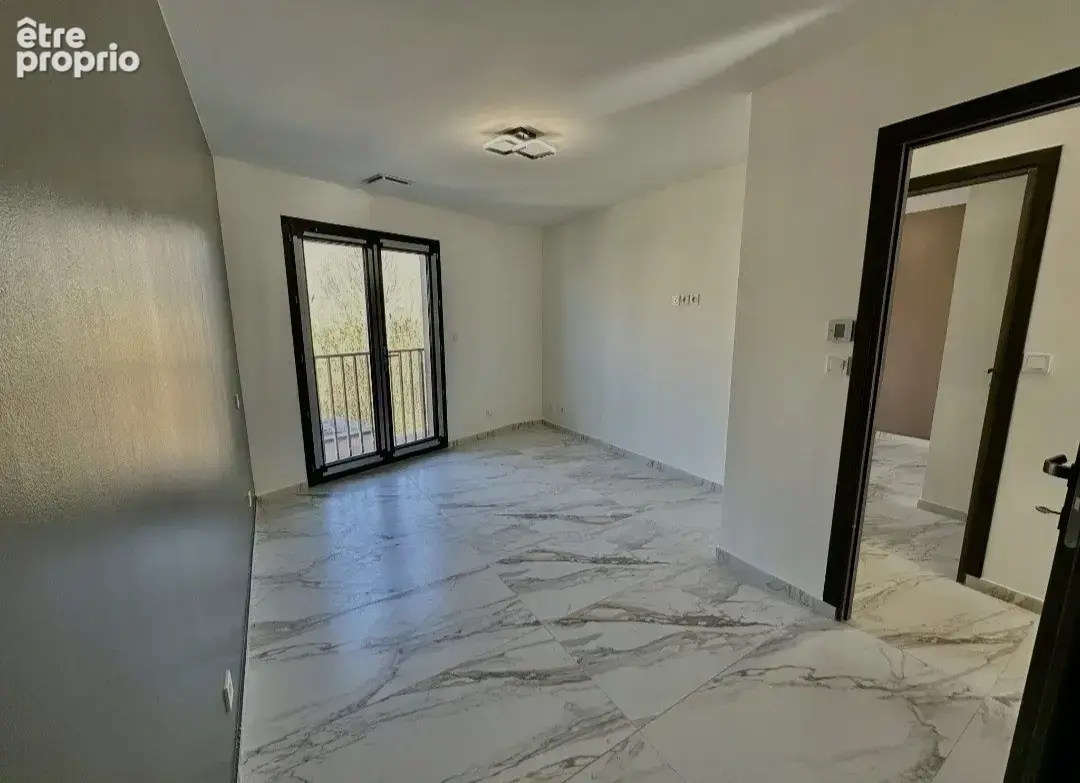 Villa contemporaine neuve 150 m2 - DPE A, piscine, beaux volumes et prestations soignées - photo 4