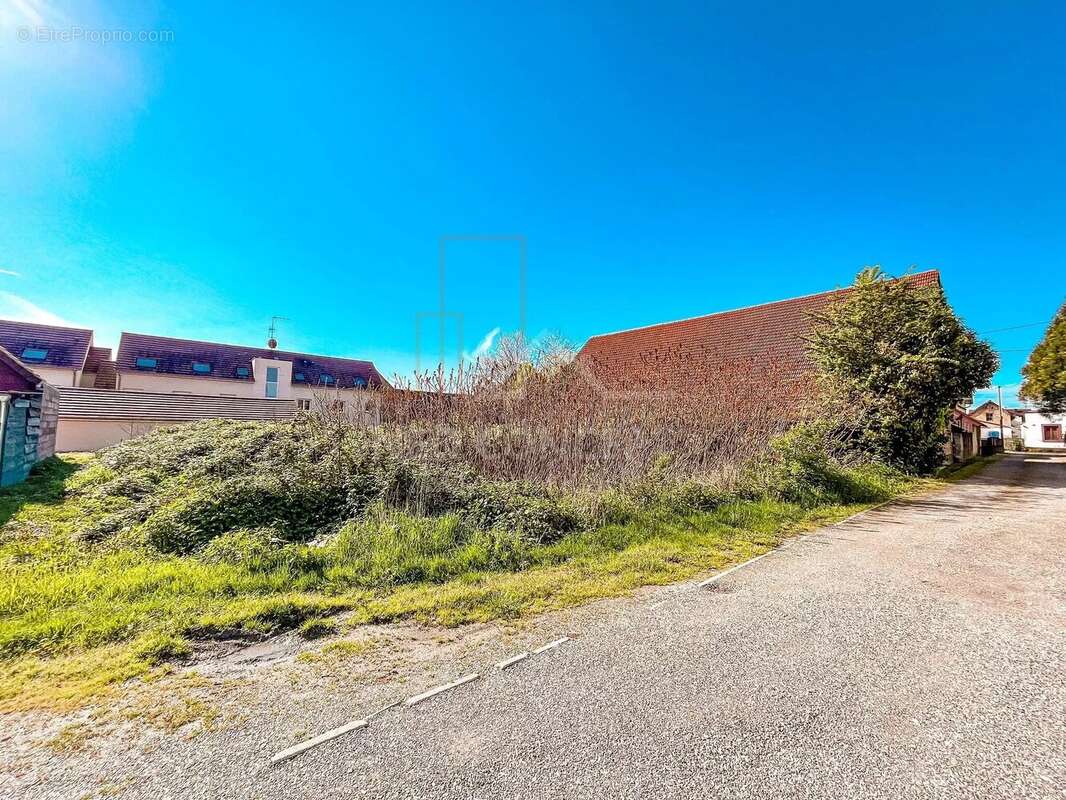 Terrain à ROESCHWOOG