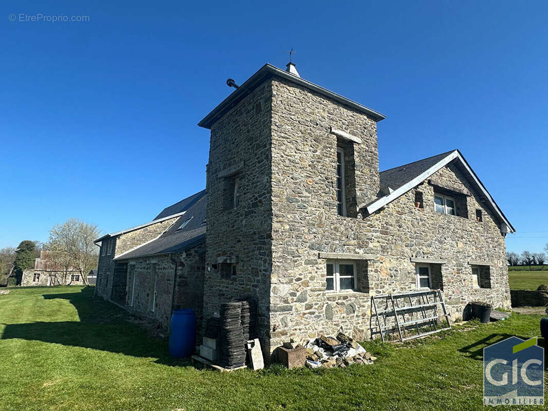 Maison à LE BENY-BOCAGE