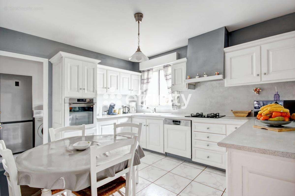 Maison à VILLEVEYRAC