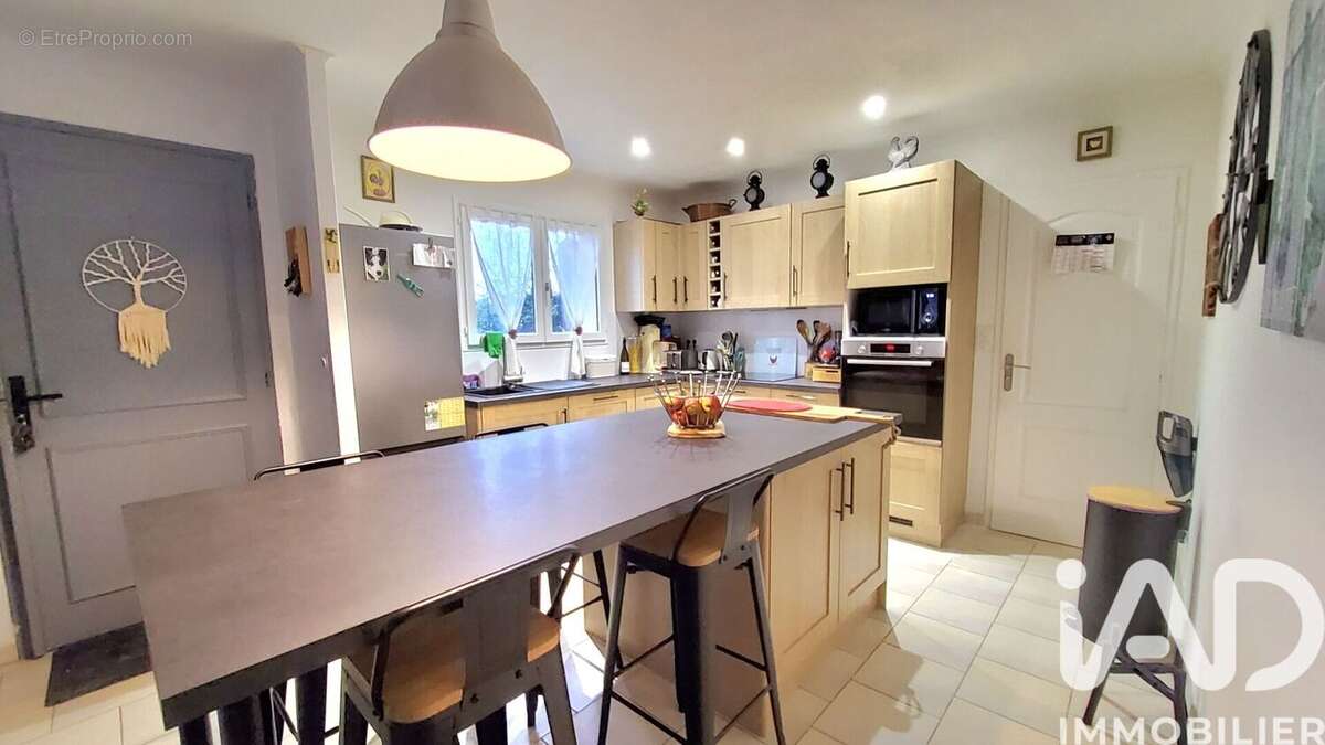 Photo 9 - Maison à MEYNES