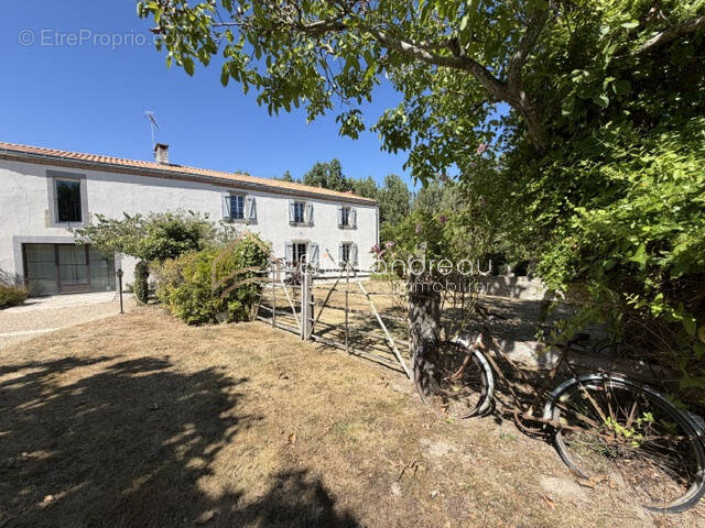 Maison à LANDERONDE