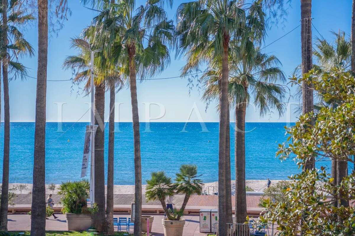 Appartement à CANNES
