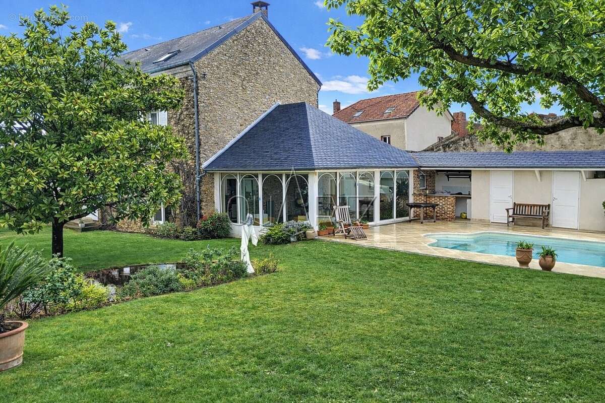 Maison à COURDIMANCHE