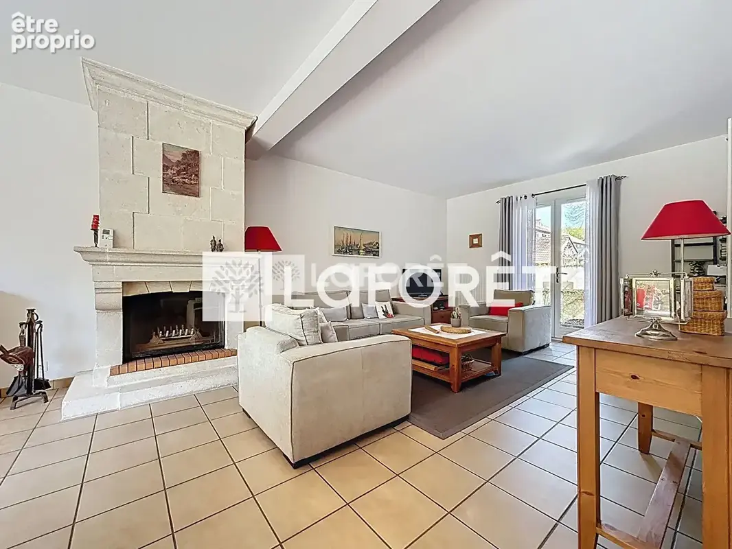 Maison  Individuelle  sur Cesson  la Forêt - photo 2