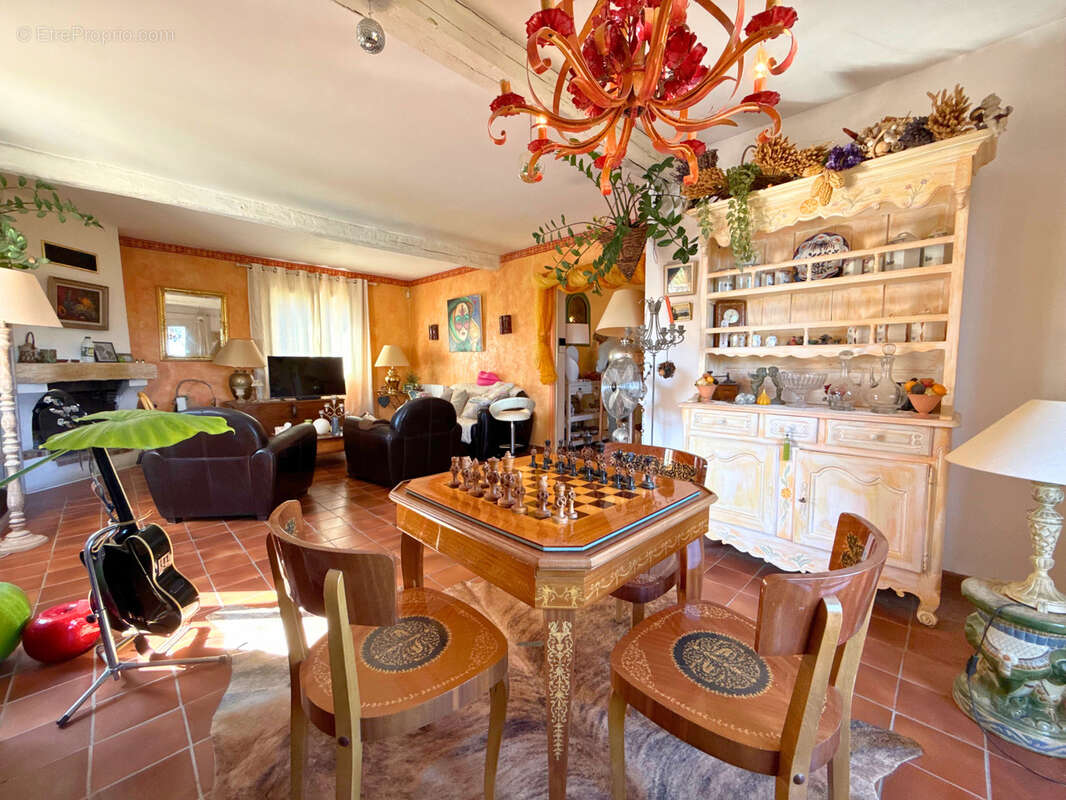 Maison à PEYMEINADE