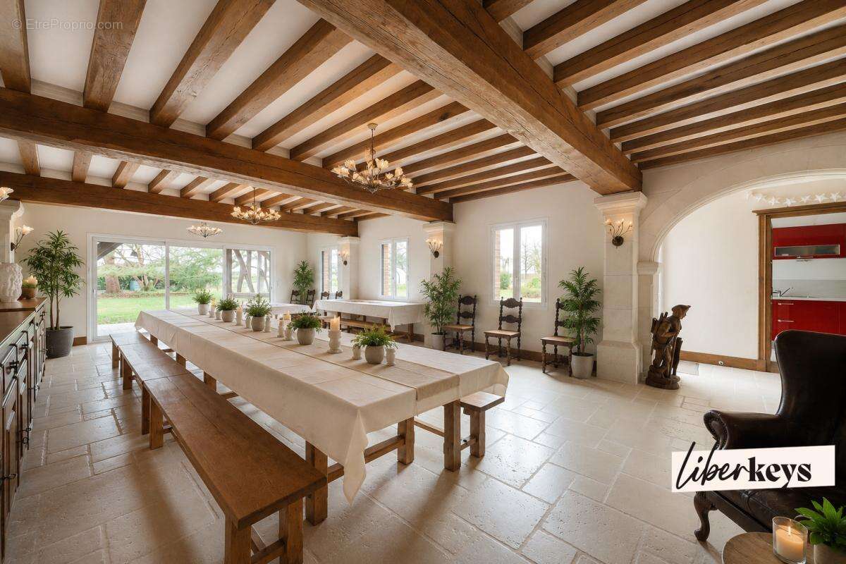 Maison à MARCILLY-LA-CAMPAGNE