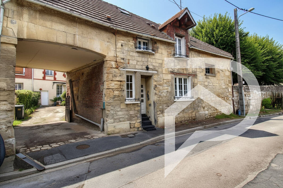Maison à SAINT-MARTIN-LONGUEAU