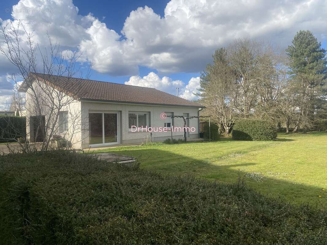 Maison à MIGNALOUX-BEAUVOIR