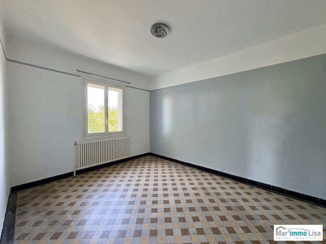 Maison 139 m² à Mallemort  - photo 9