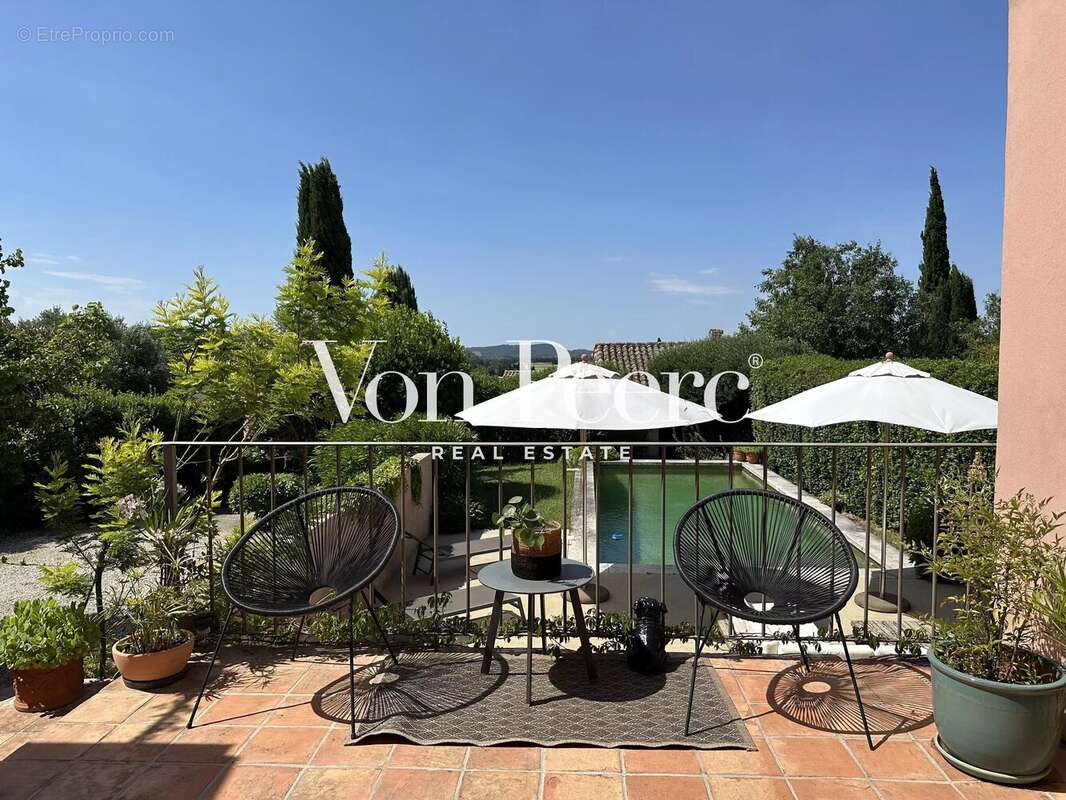 Maison avec jardin, piscine et dépendance, proche Avignon. - photo 16