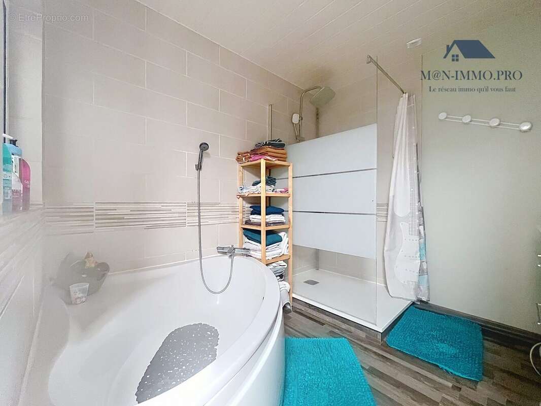 Maison 110 m² à Sailly-Sur-La-Lys  - photo 7