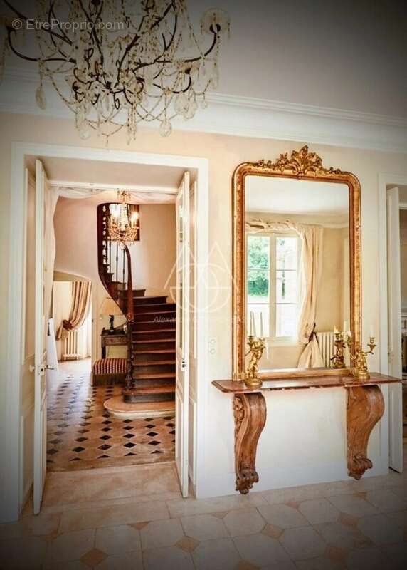 Beau château du XVIIIe siècle avec dépendances, incluant une salle de réception, situé dans l'Orne - photo 14