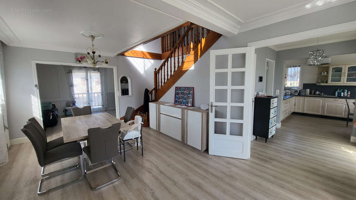 Maison à MOUSSEAUX-LES-BRAY