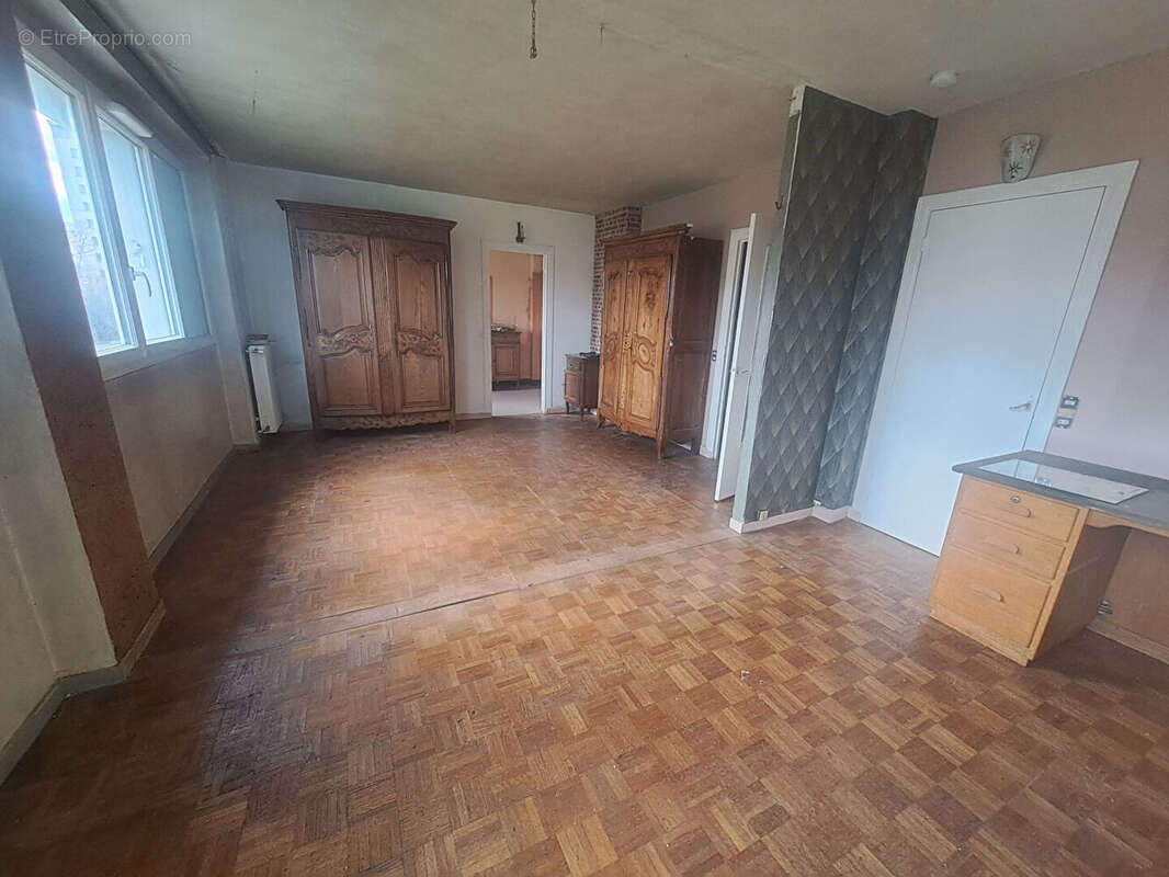 Appartement à MONTROUGE