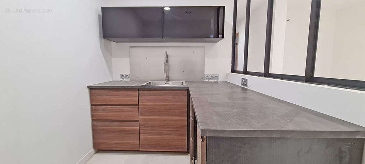 LA CIOTAT Entirèrement rénové - calme - appartement T3 - - Appartement à LA CIOTAT