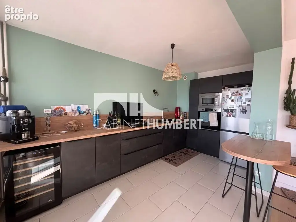 Appartement 4 pièces 85 m² à vendre à Villars (42390) - photo 2