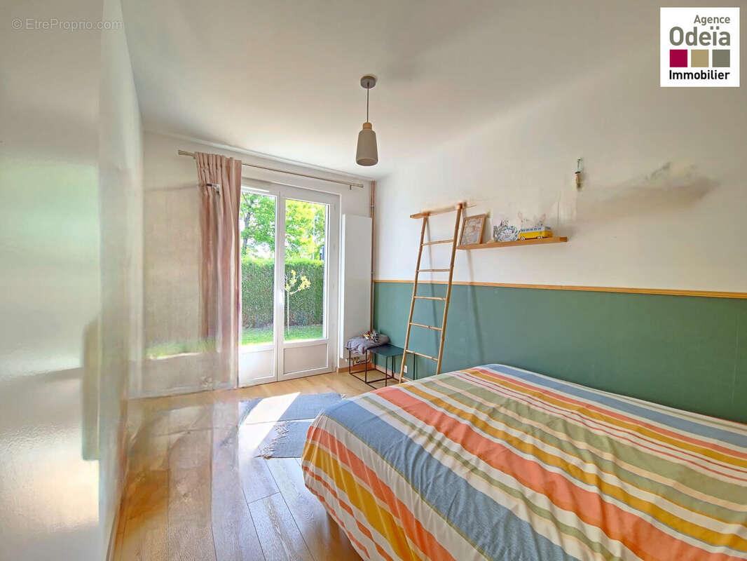 Agence Odeïa Immobilier - Audenge maison T5 avec garage - chambre 3 - Maison à AUDENGE