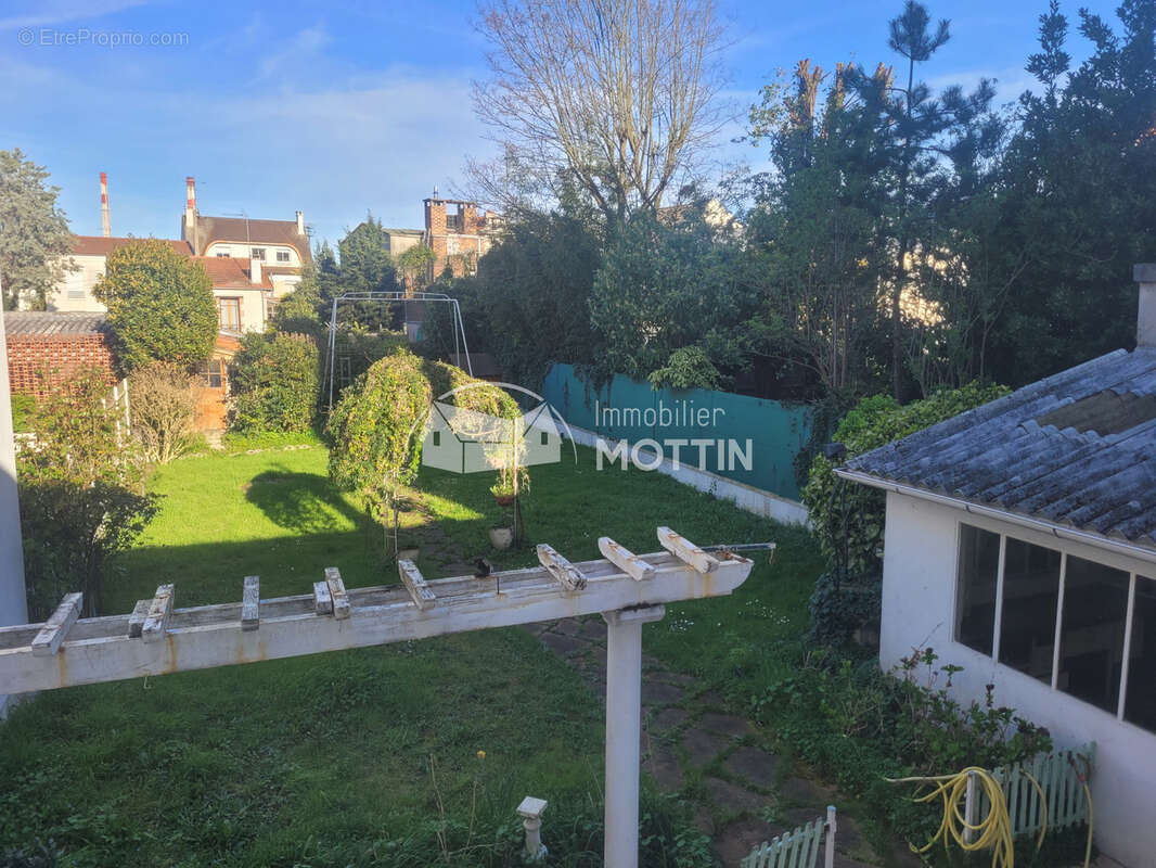 Maison à VITRY-SUR-SEINE