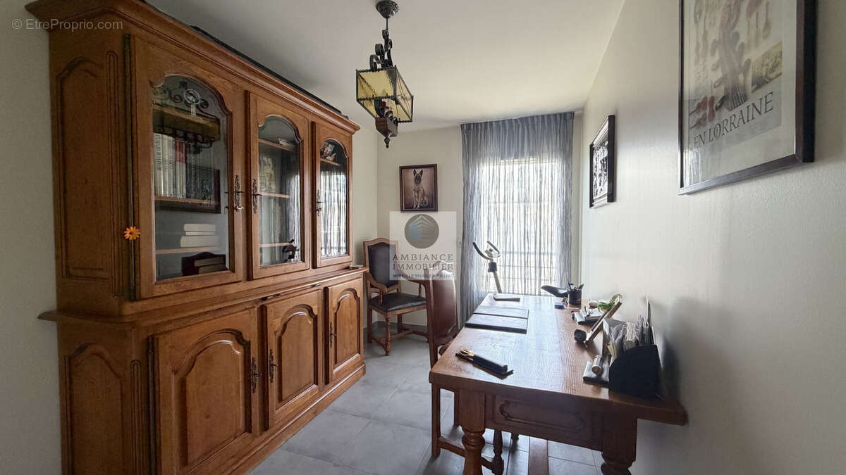 Appartement en dernier étage avec vue dégagée sur les montagnes - photo 11