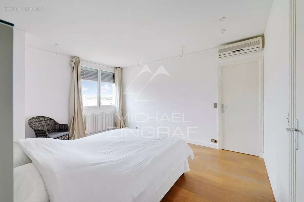 Appartement à PARIS-6E