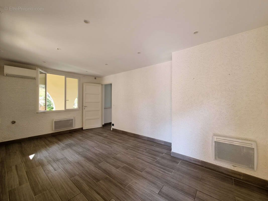 Appartement à CAGNES-SUR-MER