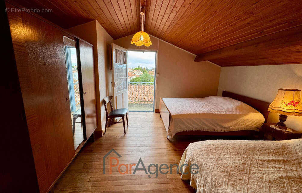 Maison à VAUX-SUR-MER