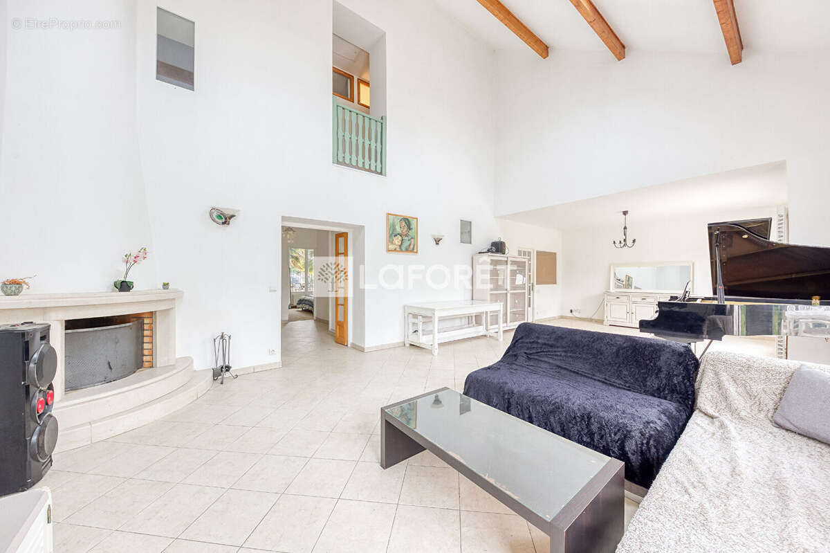 Maison à PONTAULT-COMBAULT