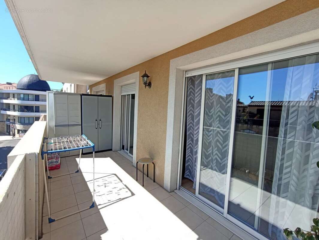 Appartement à SAINT-LAURENT-DU-VAR