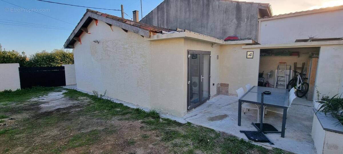 Maison à ALIGNAN-DU-VENT