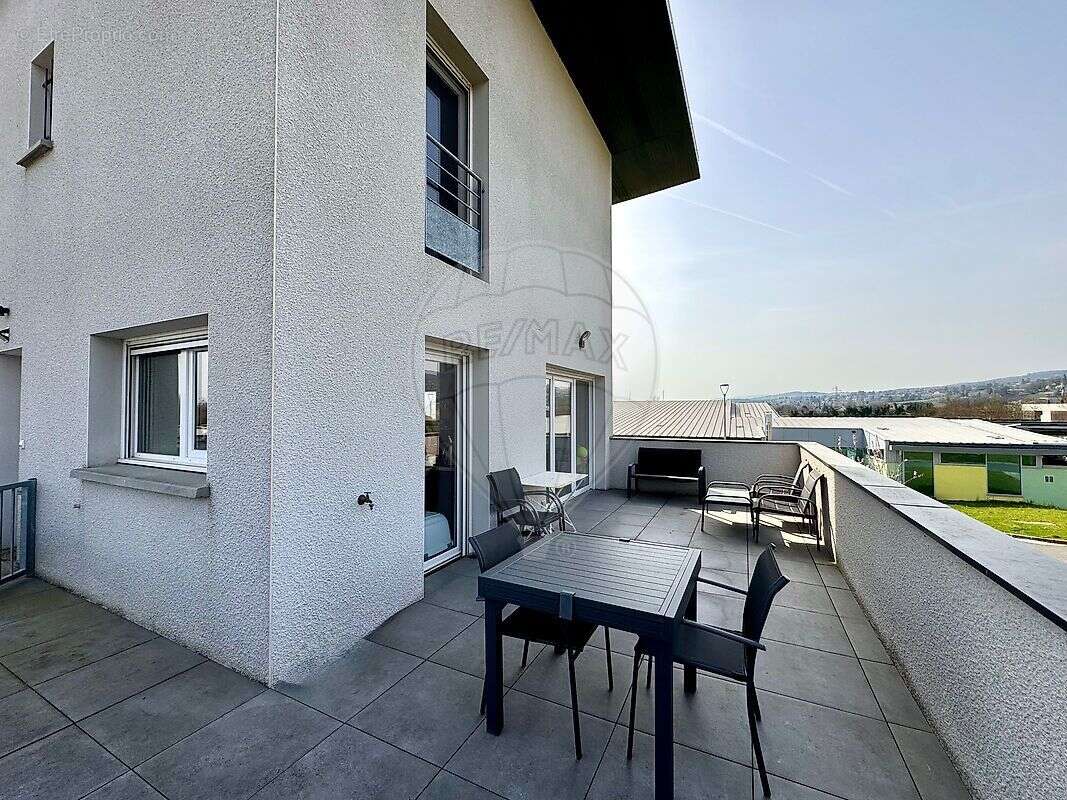 Appartement à ANSE