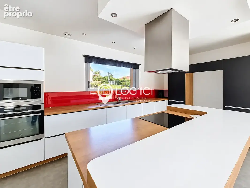 Photo Maison à Ger au prix de 349 500€