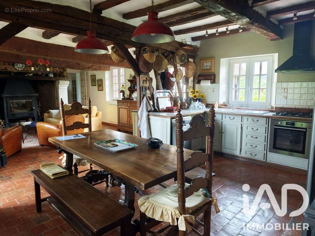 Maison 185 m² à Wanchy-Capval  - photo 4
