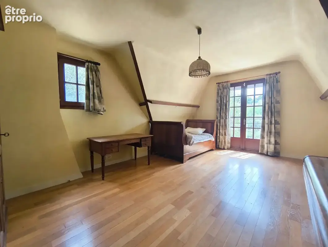 Propriété familiale rare 173 m2 — Terrain 1 080 m2 — Vue imprenable sur la forêt — Promenade de la Bièvre - photo 9