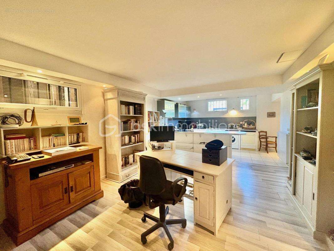 Maison à TOURRETTES