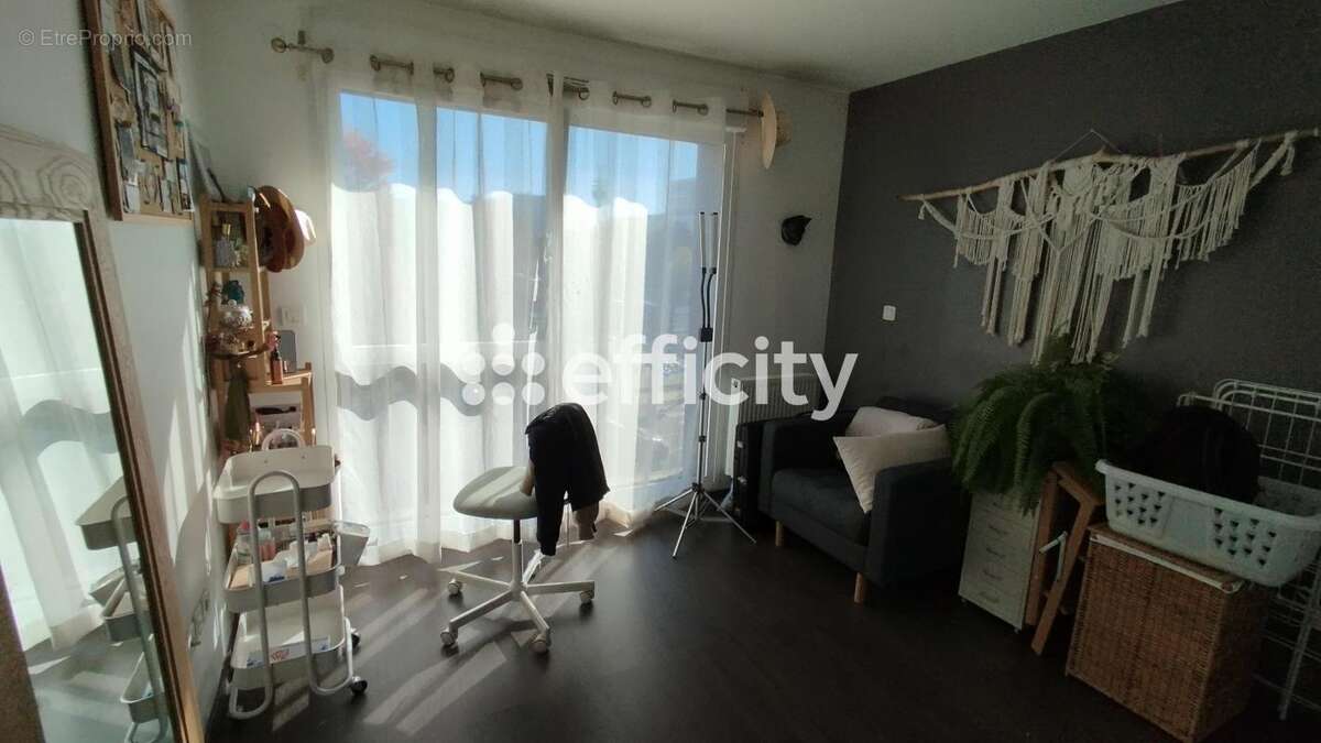 Appartement à MONS-EN-BAROEUL