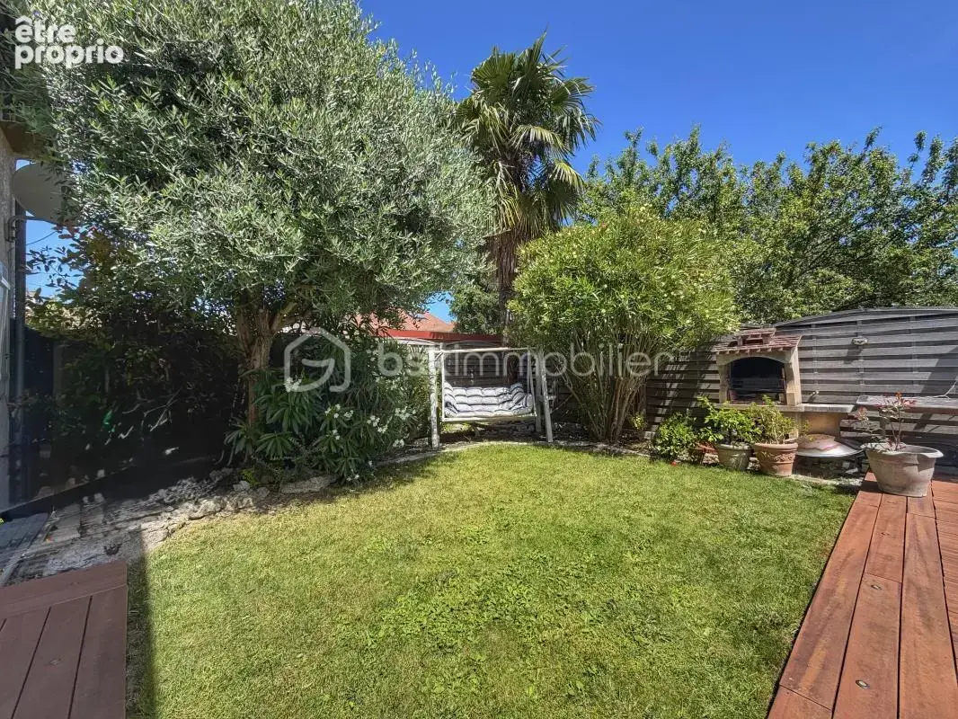 Villeneuve-le-Roi – Maison familiale avec piscine - photo 6