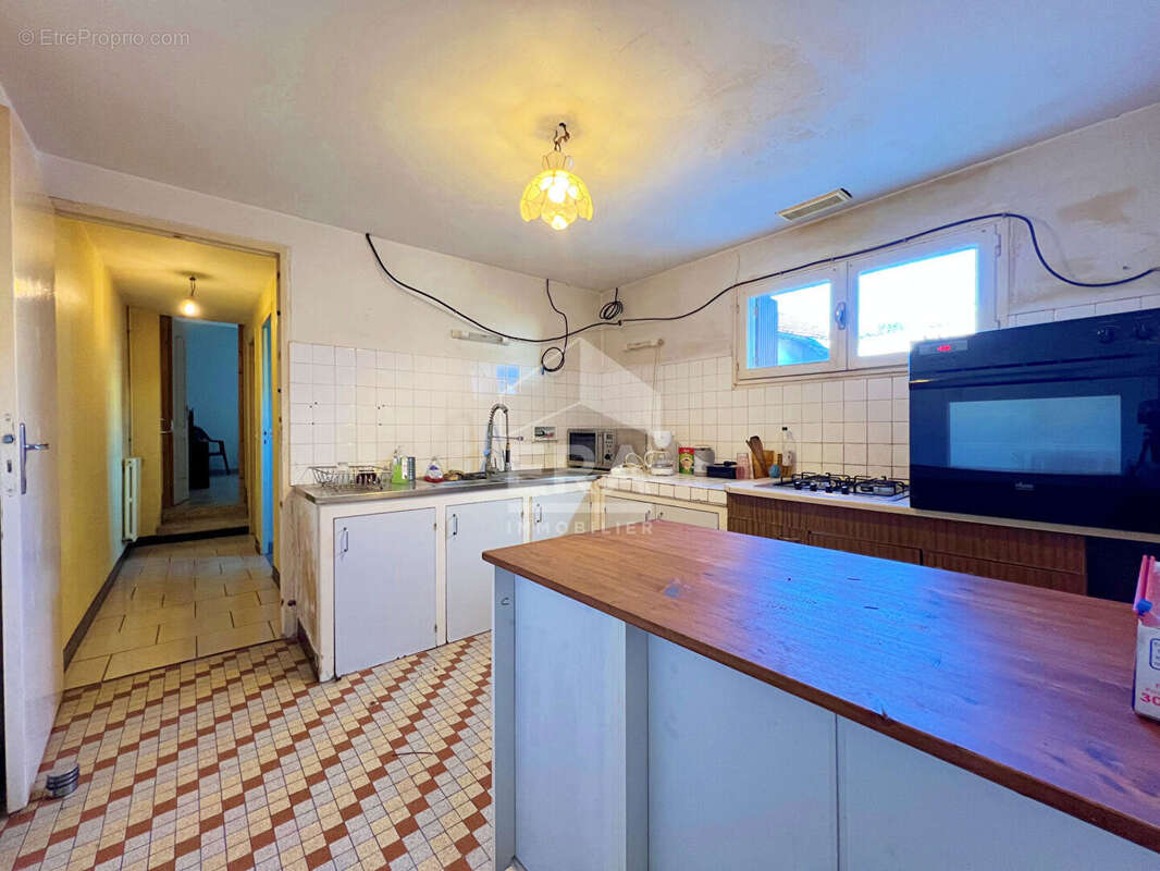 Maison à LA COURONNE