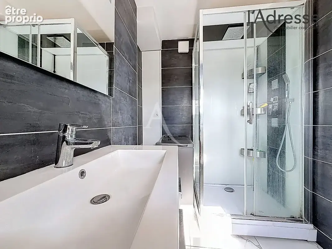 SURESNES/ Maréchal de Lattre de Tassigny - Vue Paris - Appartement Studio 36m² - 1 Cave - 1 BOX - photo 14