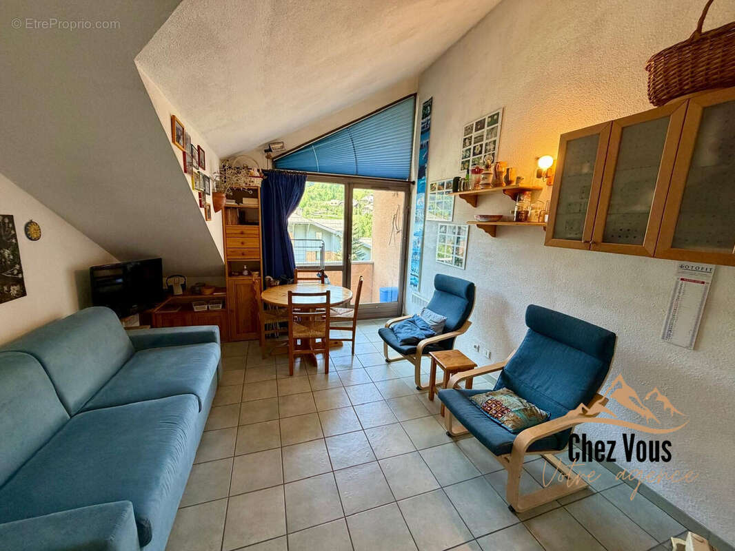 Appartement à LA SALLE-LES-ALPES
