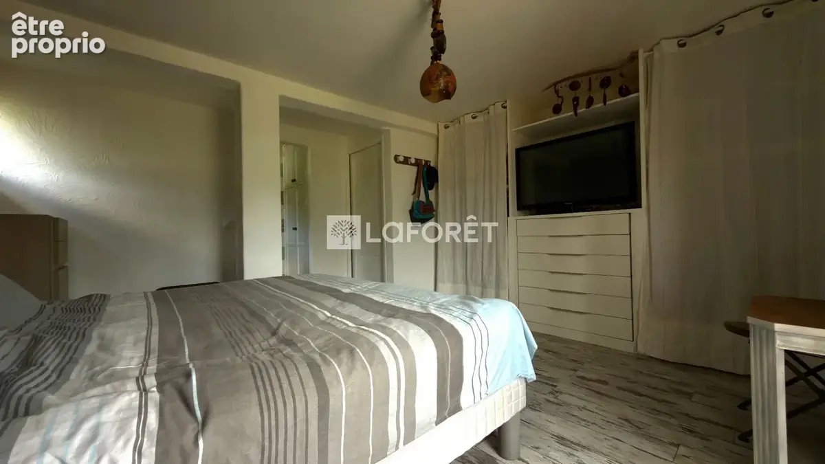 A Vendre à Notre-Dame-des-Millières - 3 chambres - photo 5