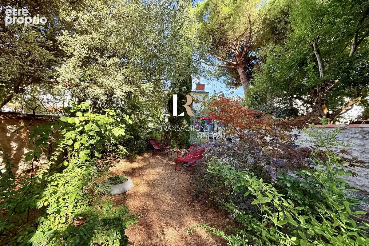 LR Transactions - La Genette - Maison de caractère avec joli jardin arboré - photo 31