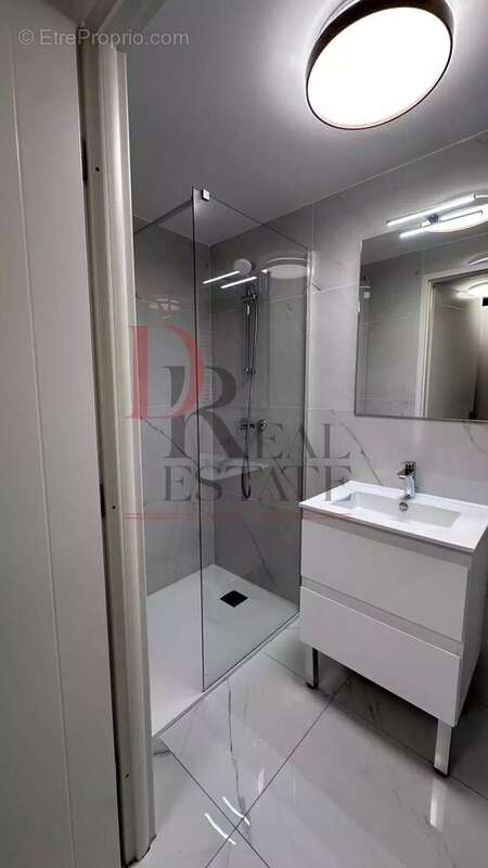 Appartement à ROQUEBRUNE-CAP-MARTIN