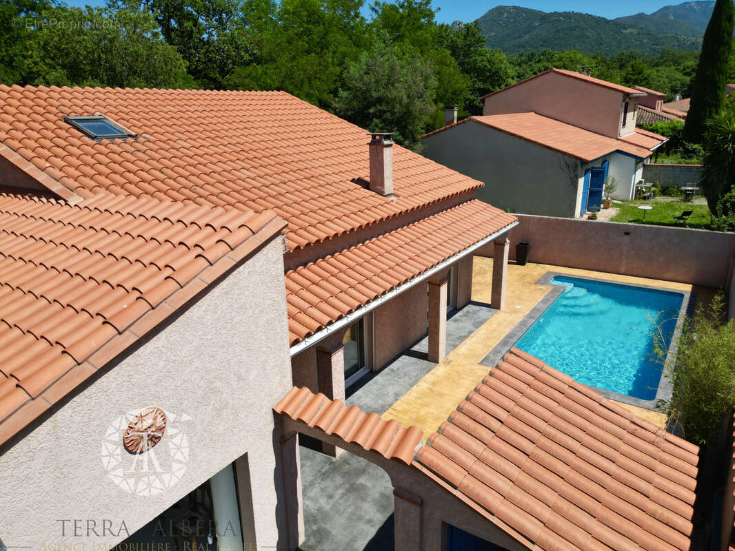 Maison à LAROQUE-DES-ALBERES